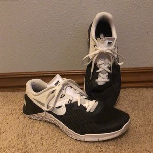 Men’s Nike Tennis Shoes